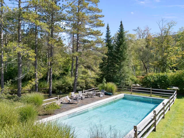 $5,250,000 | 1182-1184 East Manchester Road, Manchester, VT 05255