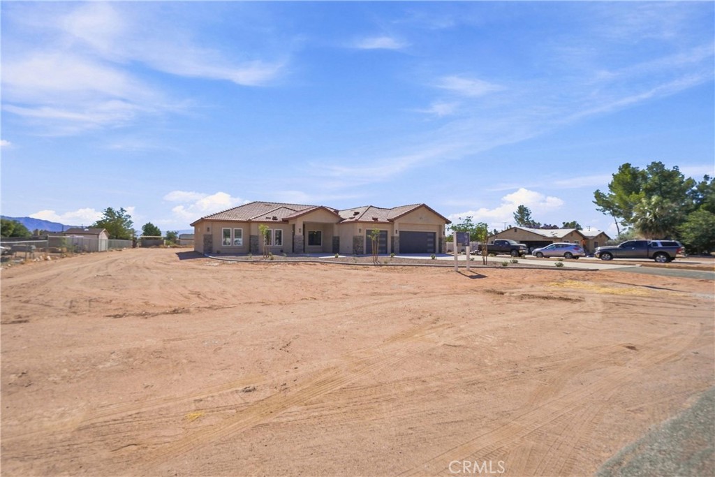 16055 Winnebago Road Apple Valley, CA 92307 - Photo 11 of 41 Gallery Image 11