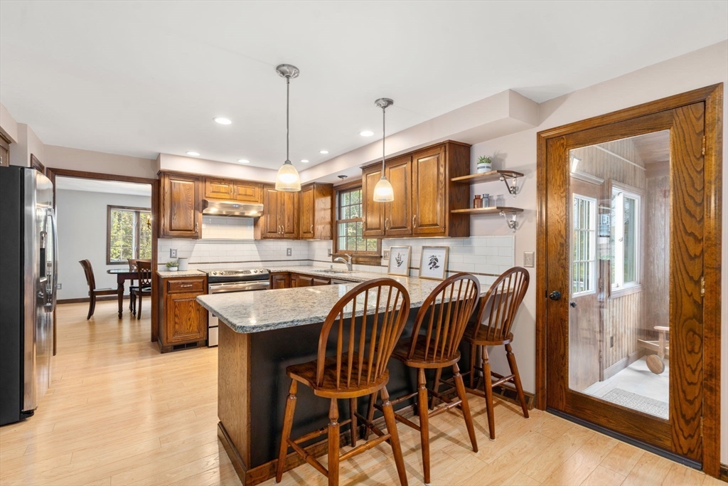 397 Stow Road Marlborough, MA 01752 - Photo 11 of 41 Gallery Image 11
