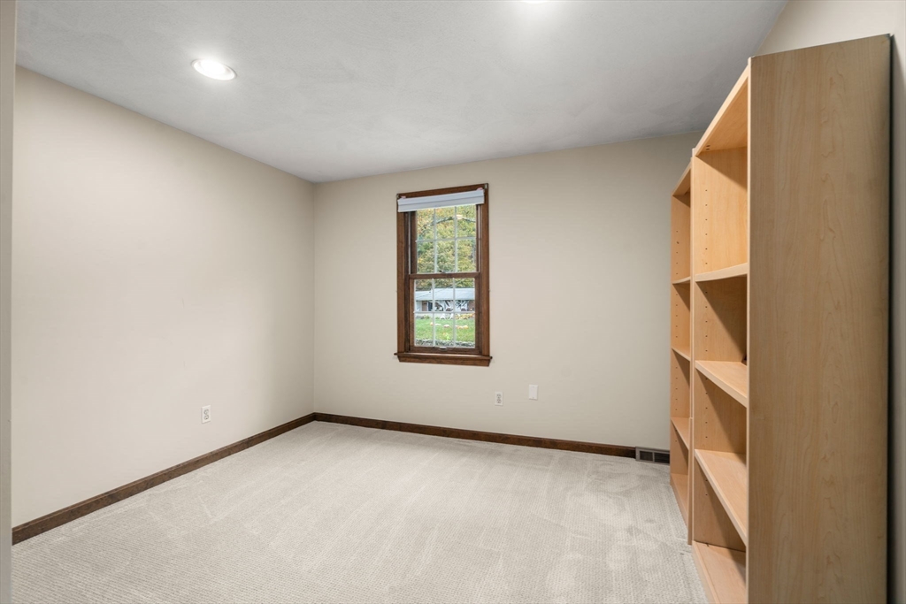 397 Stow Road Marlborough, MA 01752 - Photo 26 of 41 Gallery Image 26