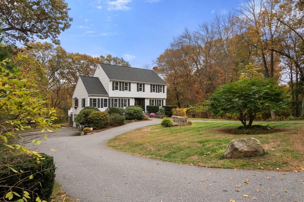 397 Stow Road Marlborough, MA 01752 - Photo 4 of 41 Gallery Image 4