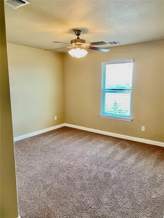 $1,675 | 906 Dart Court, Granbury, TX 76049