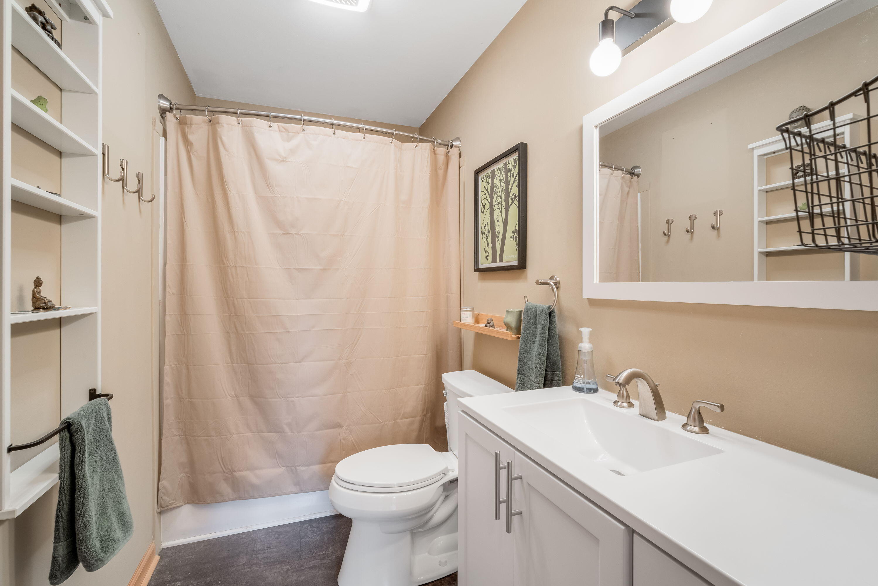 732 Chicory Road Burlington, WI 53105 - Photo 12 of 27 Fully Updated Bath!