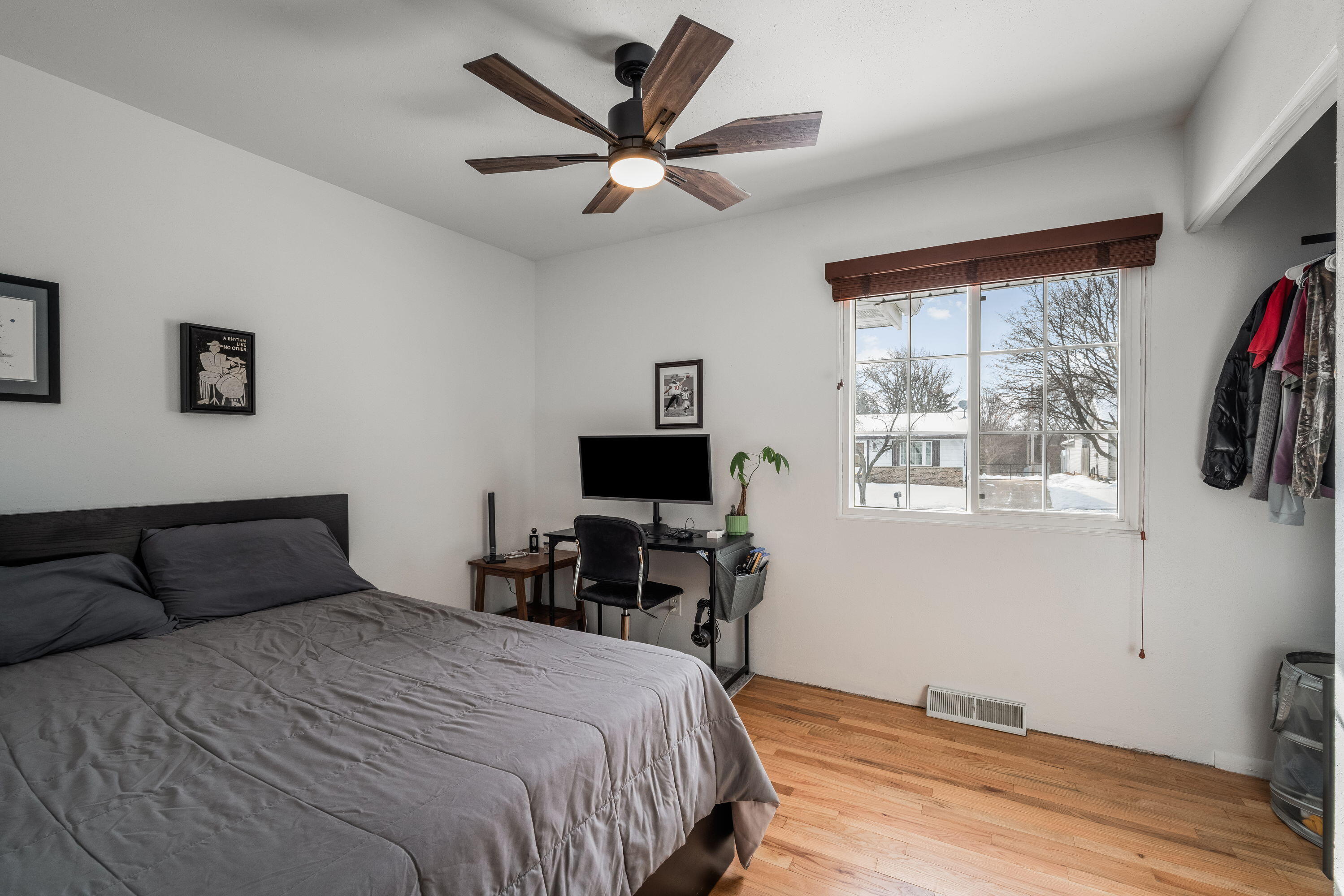 732 Chicory Road Burlington, WI 53105 - Photo 15 of 27 Hardwood Floors!