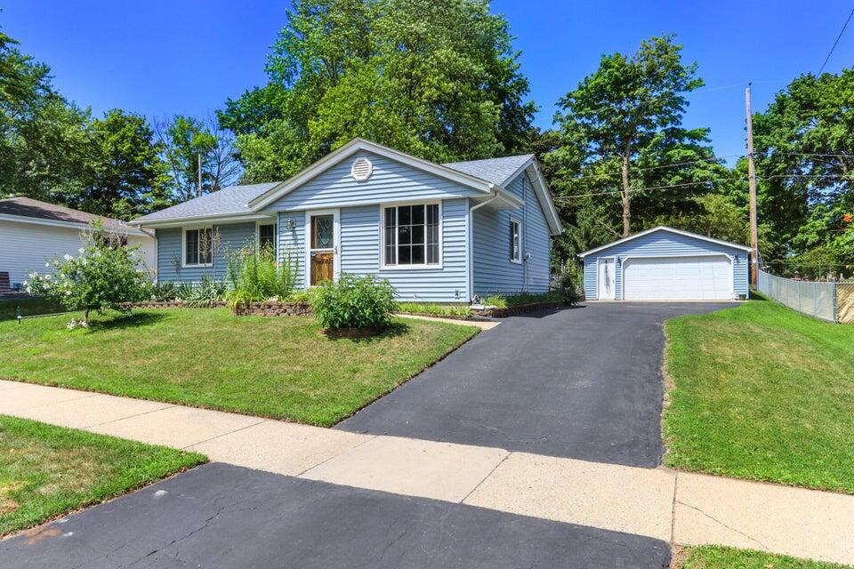 732 Chicory Road Burlington, WI 53105 - Photo 2 of 27 Front Exterior Summer
