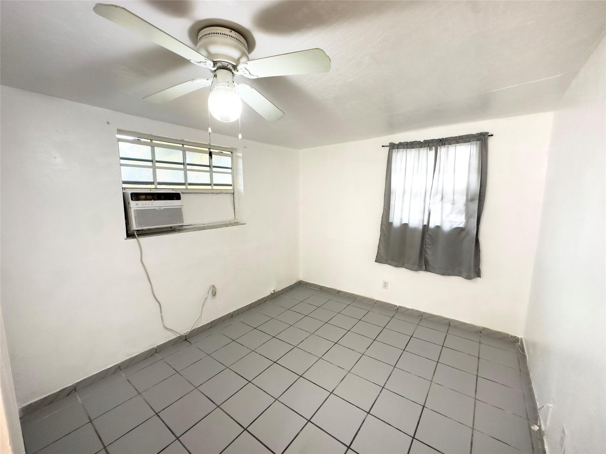 116 Virginia Road West Park, FL 33023 - Photo 10 of 20 Photo 10