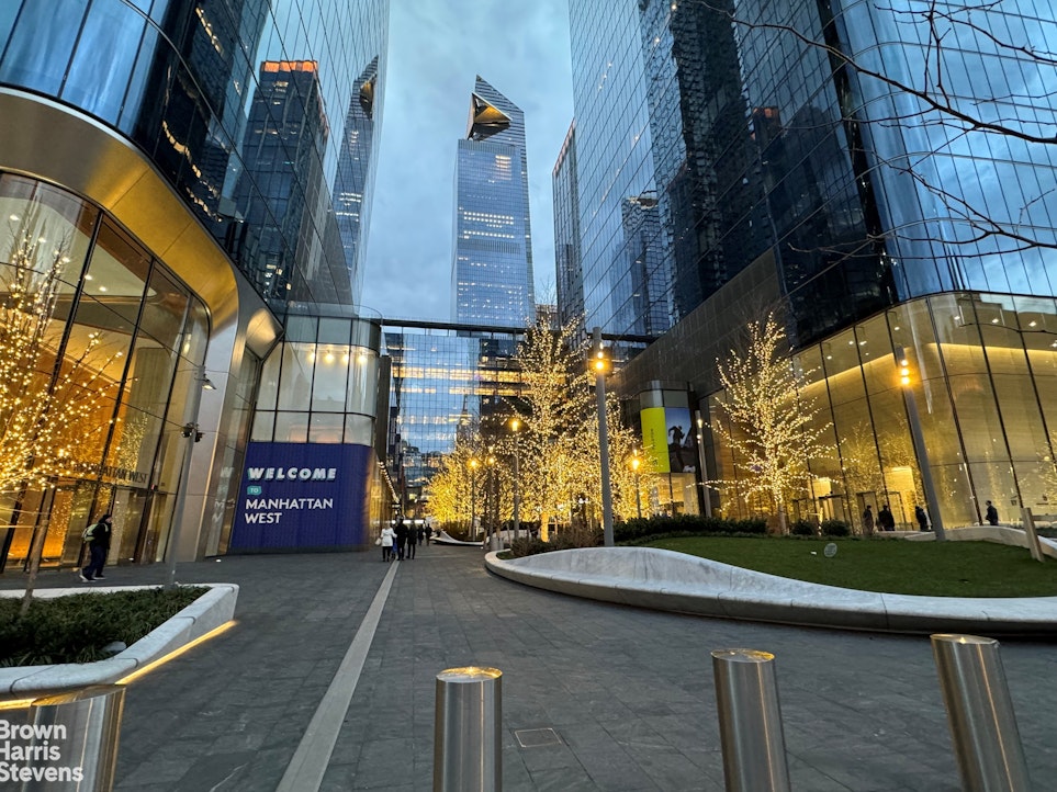 433 West 34th Street, Unit 5M Manhattan, NY 10001 - Photo 11 of 13 a view of building along with street