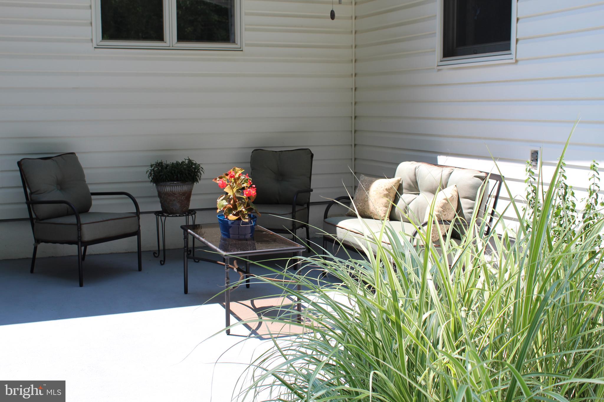 1808 Ridgewick Road Glen Burnie, MD 21061 - Photo 14 of 47 Perfect Space for Cool Drink and Conversation