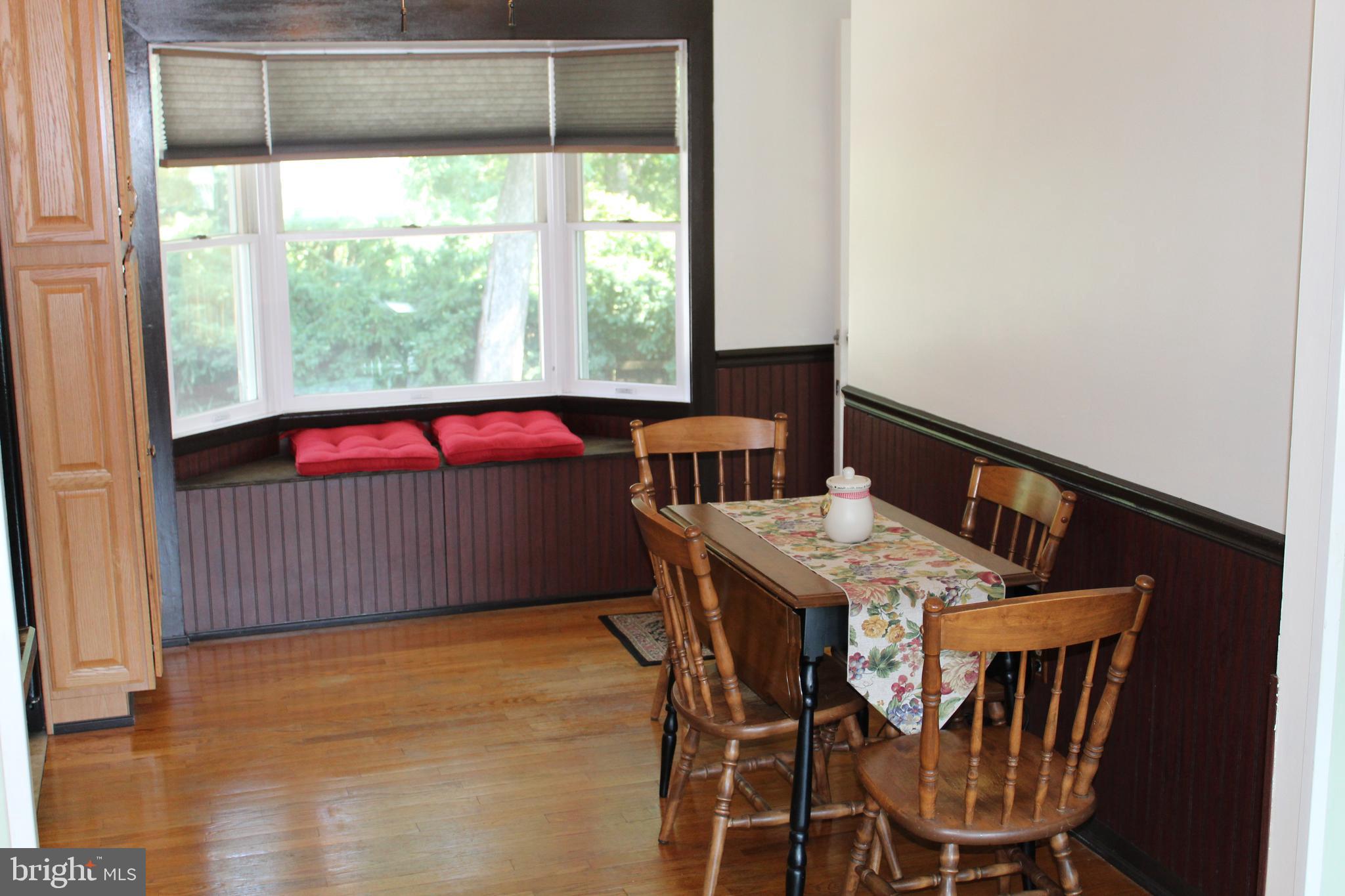 1808 Ridgewick Road Glen Burnie, MD 21061 - Photo 25 of 47 Comfy Window Seat with Storage in Dining/Kitchen