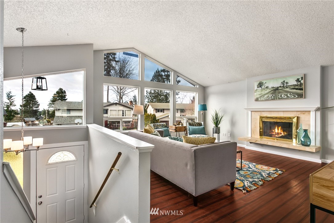19614 143rd Place Southeast Renton, WA 98058 - Photo 2 of 25 Gallery Image 2