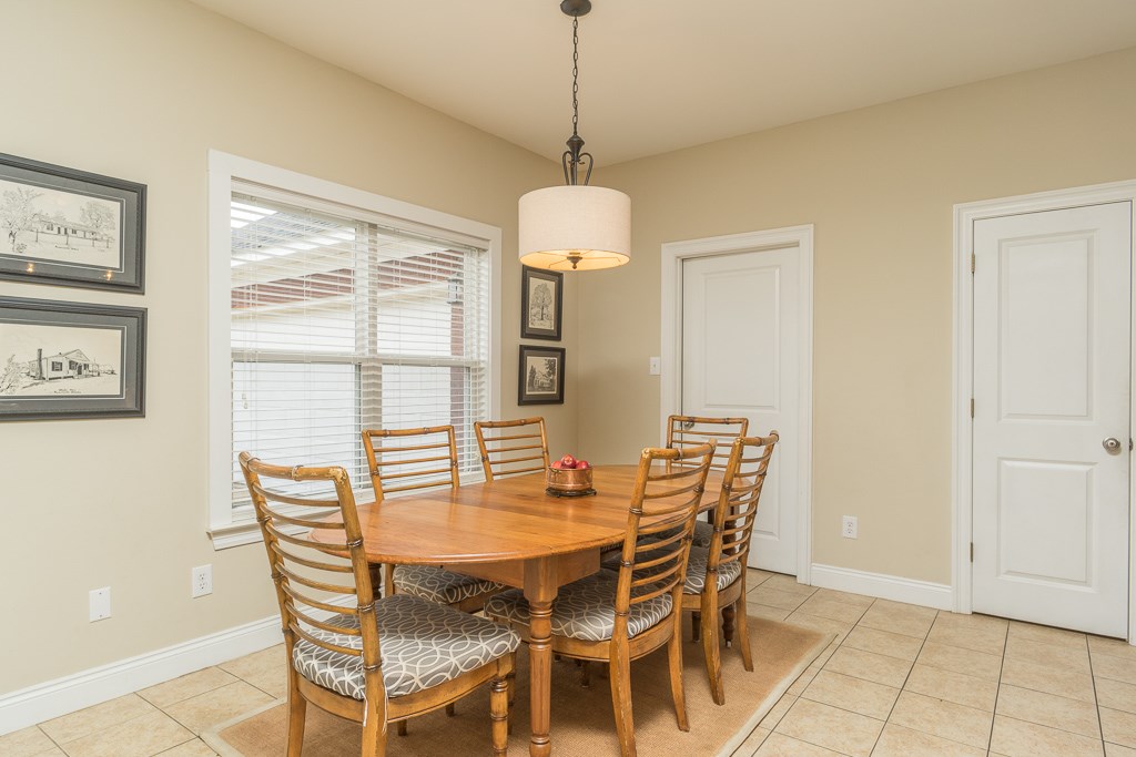 9112 Thoroughbred Run Fairhope, AL 36532 - Photo 10 of 25 Breakfast Room