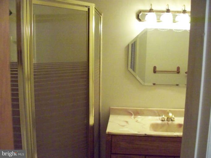 259 Forest Grove Road Colonial Beach, VA 22443 - Photo 4 of 9 Bath (Master)