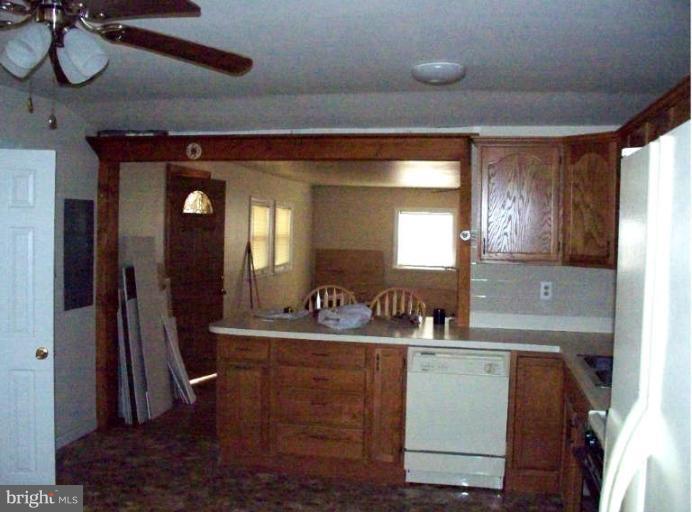 259 Forest Grove Road Colonial Beach, VA 22443 - Photo 5 of 9 Kitchen