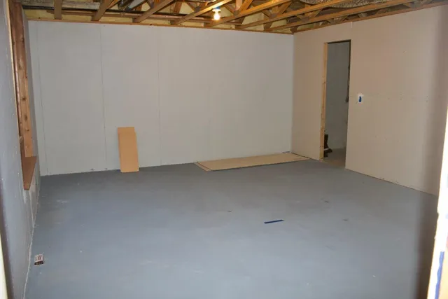 $365,000 | 12713 East Lincoln Court, Wichita, KS 67207