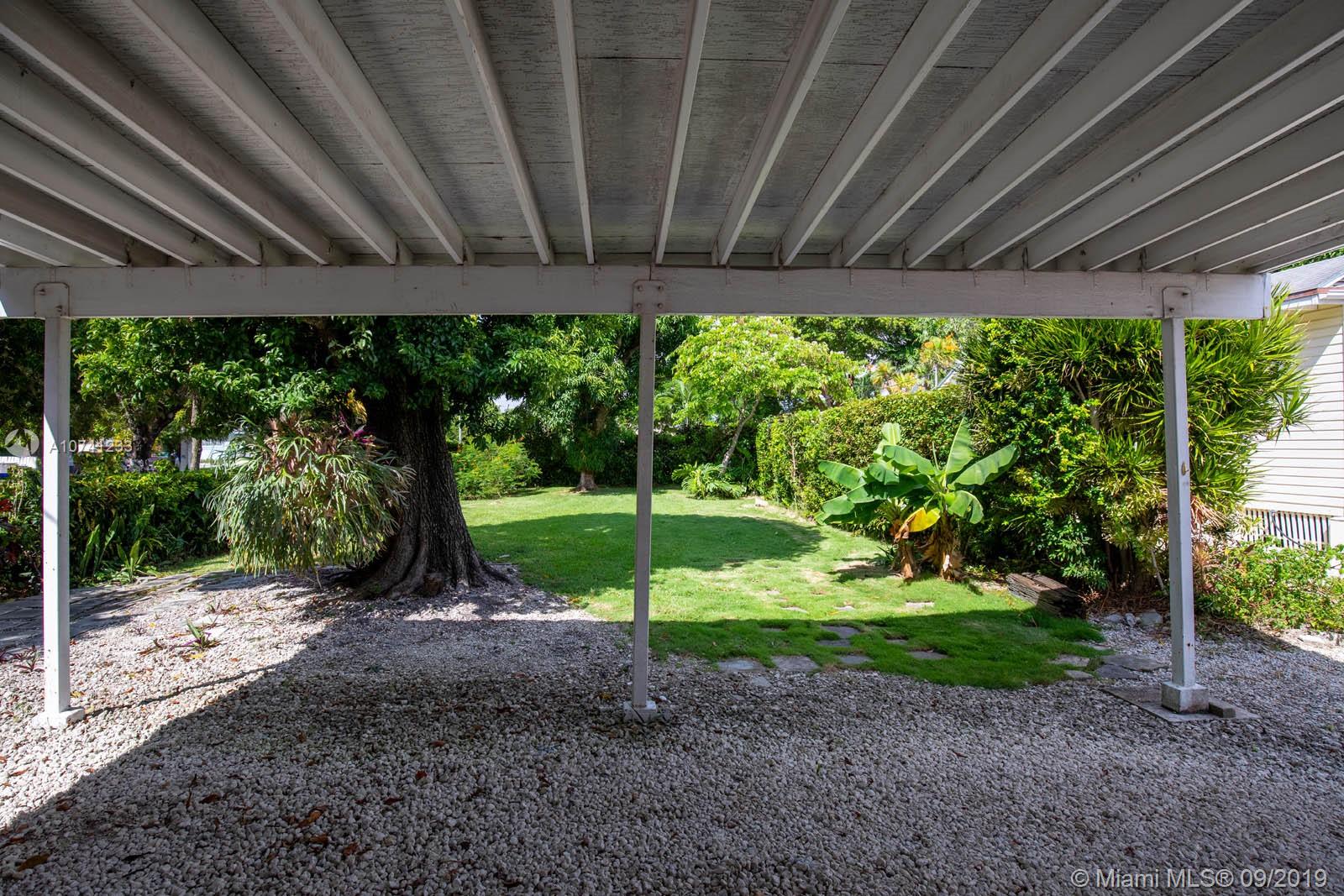 3437 Southwest 29th Street Miami, FL 33133 - Photo 9 of 11