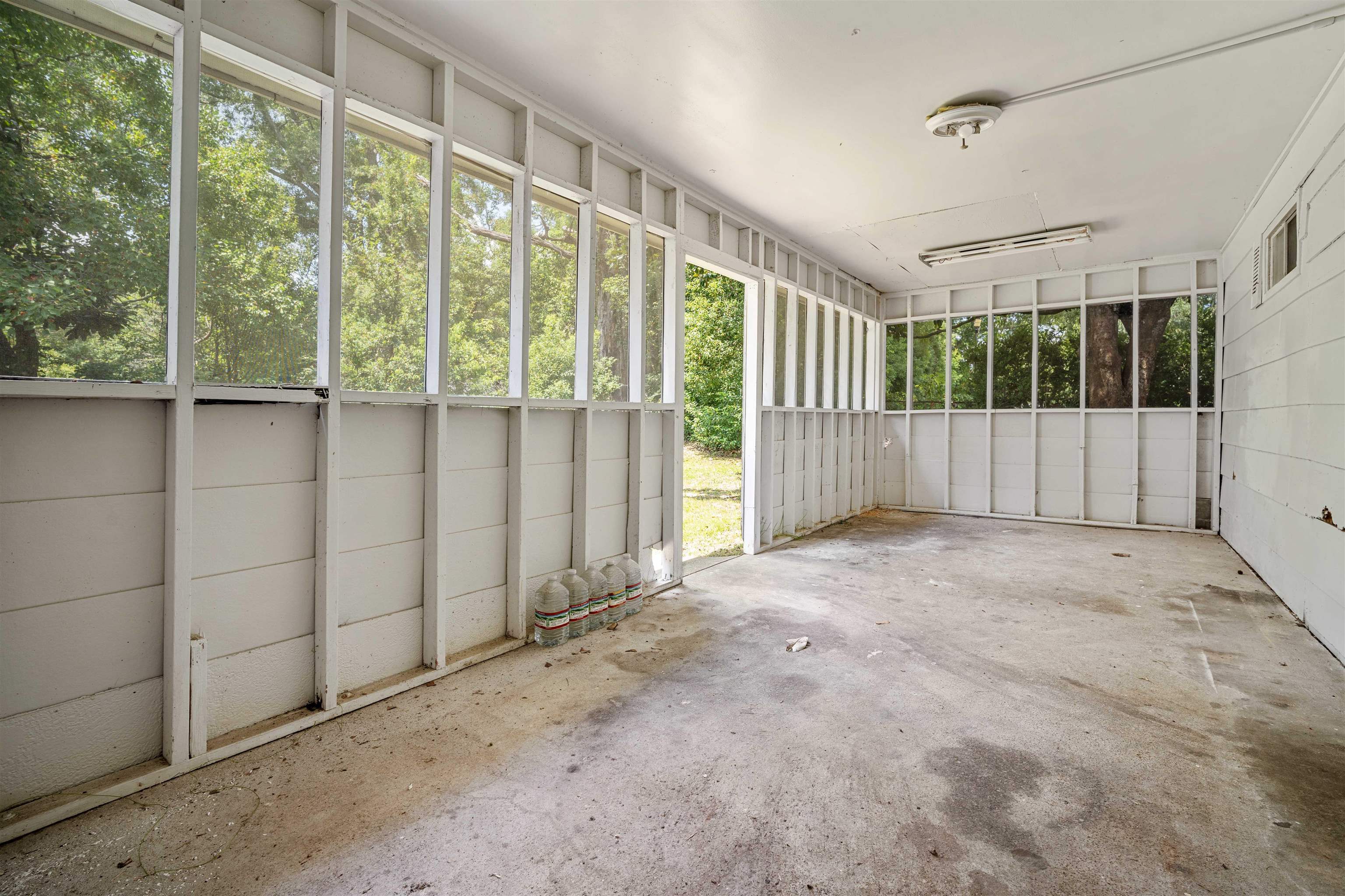 3014 Farcott Street Mobile, AL 36606 - Photo 24 of 26 View of unfurnished sunroom