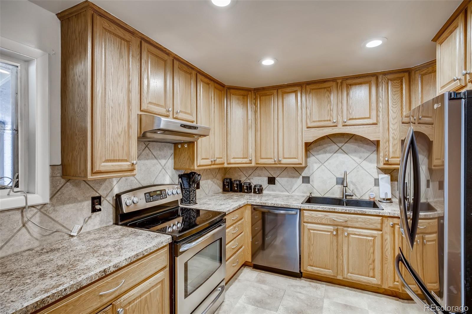 8650 Richard Road Denver, CO 80229 - Photo 5 of 28 Gallery Image 5