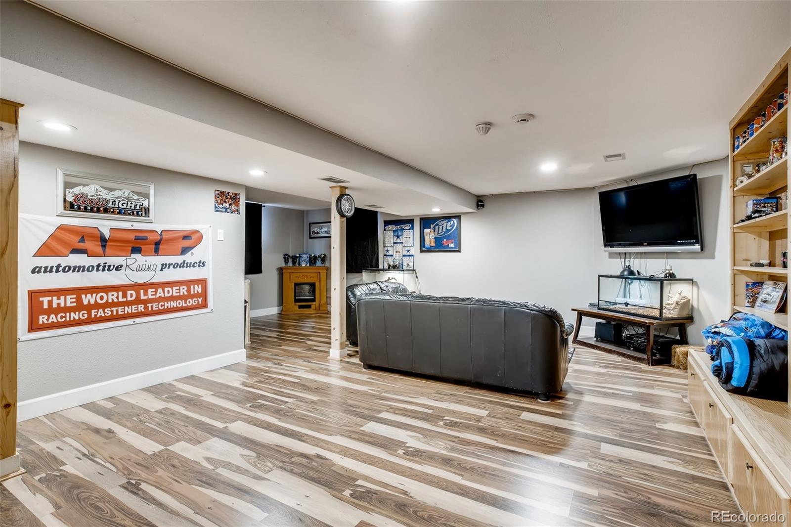 8650 Richard Road Denver, CO 80229 - Photo 9 of 28 Gallery Image 9