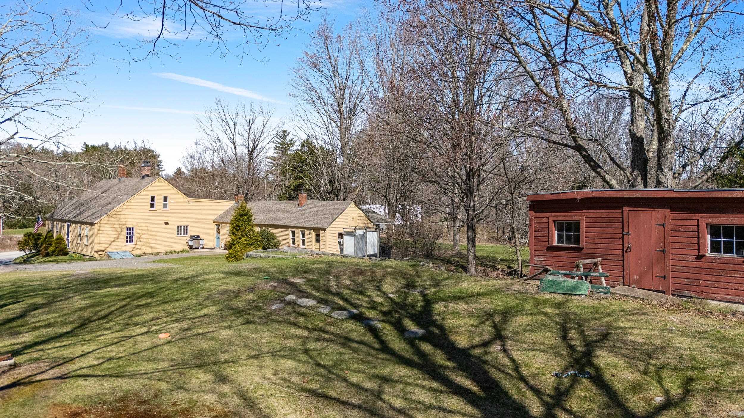 21 Long Hl Road Raymond, NH 03077 - Photo 3 of 42