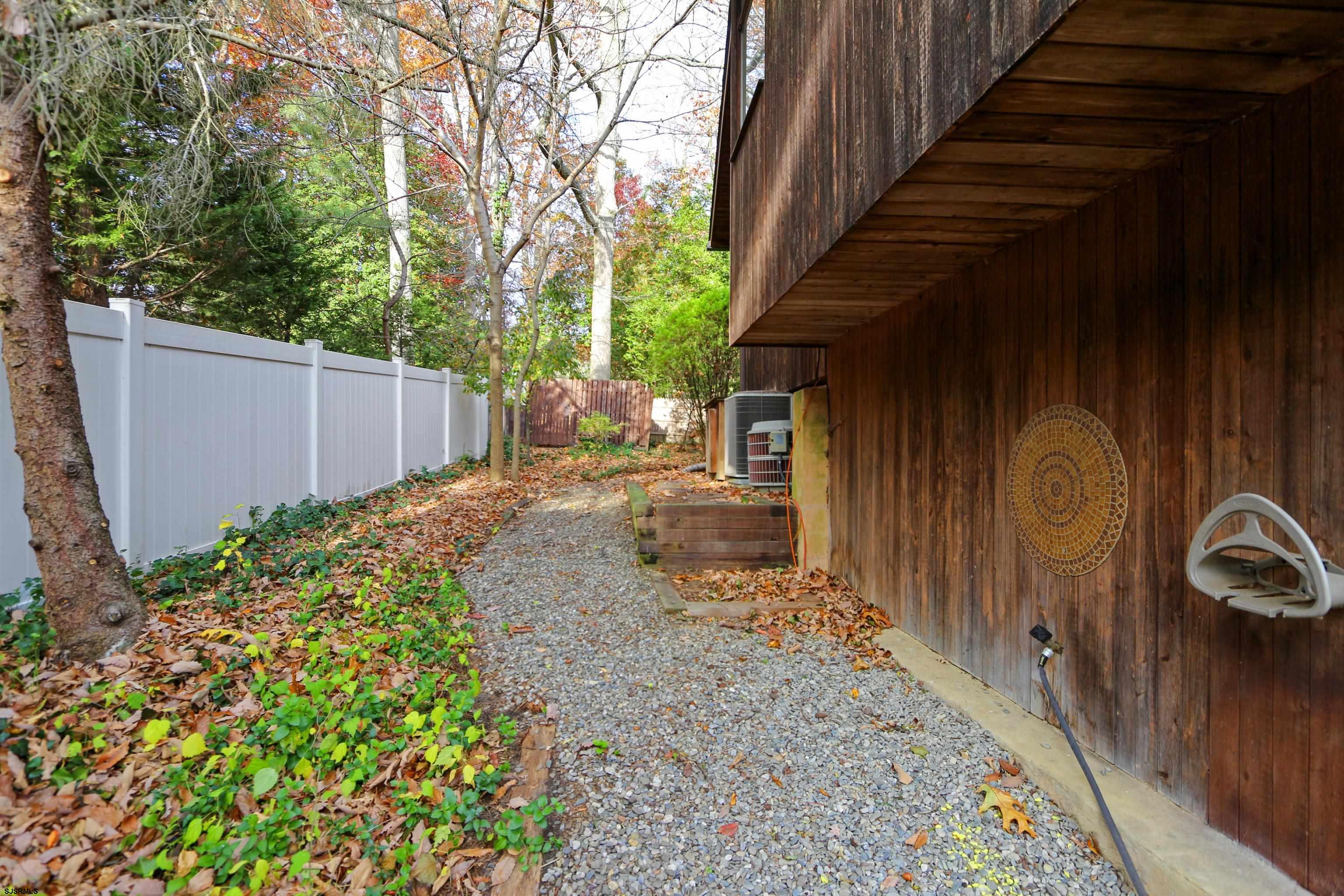 1915 Kresson Road Cherry Hill, NJ 08003 - Photo 9 of 41