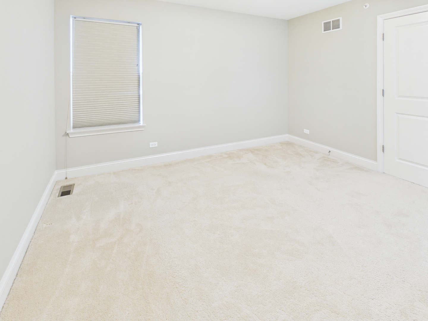 2010 Shermer Road Glenview, IL 60026 - Photo 32 of 44 Gallery Image 32