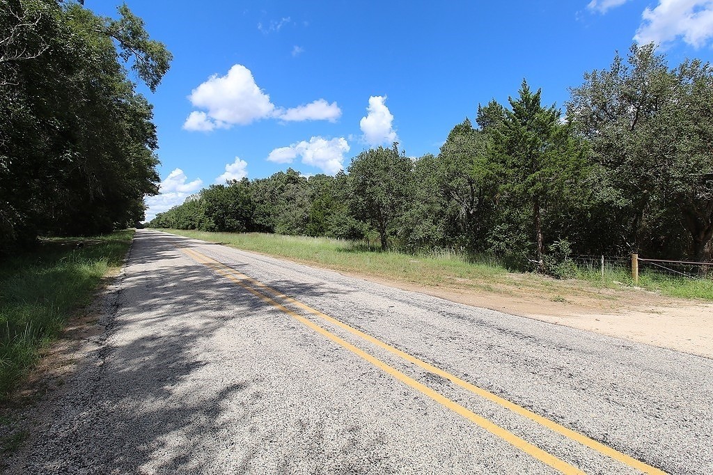 1801 Fm 1383 Schulenburg, TX 78956 - Photo 16 of 17 a view of a yard with a house