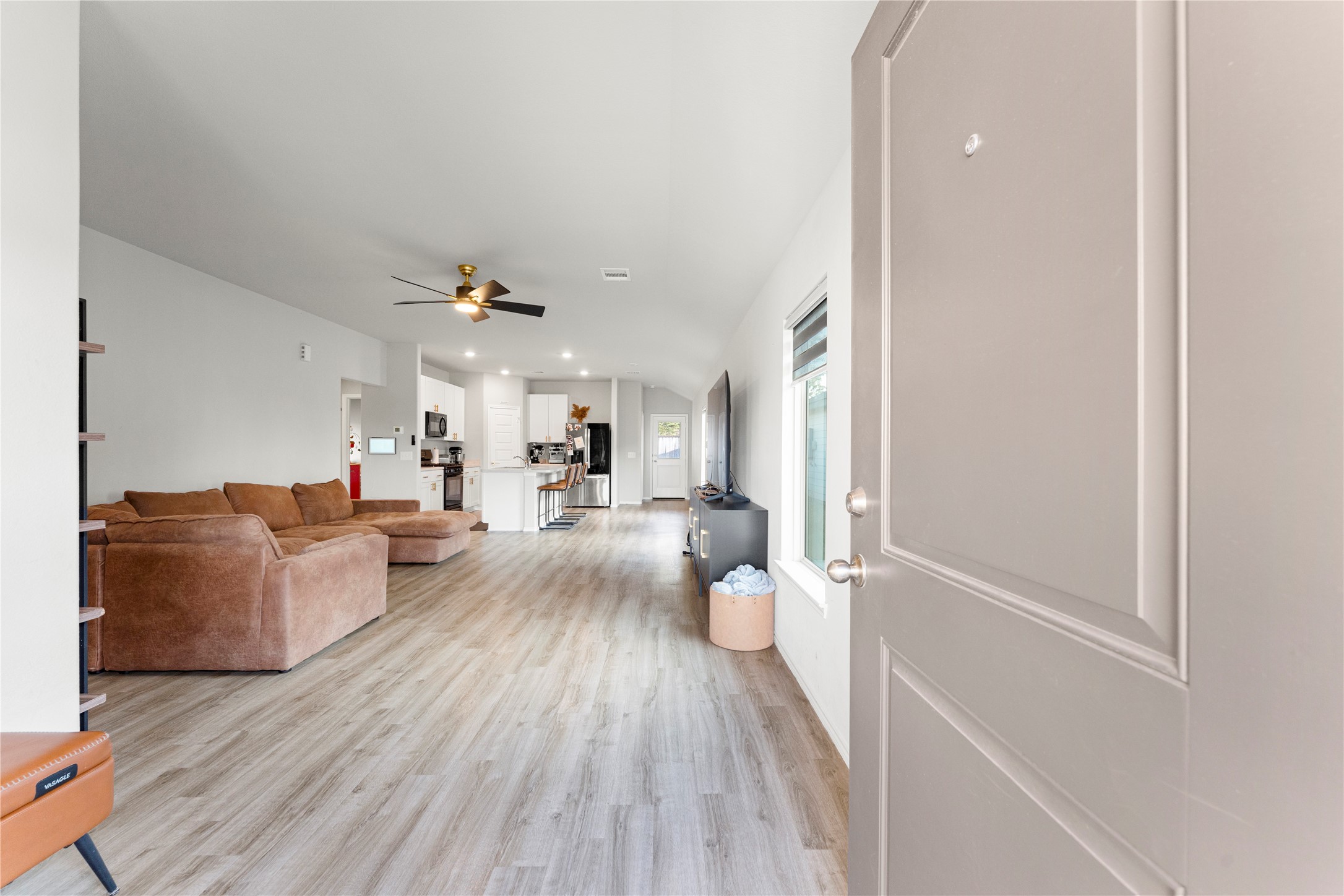 2034 Brixham Bluff Lane Spring, TX 77373 - Photo 3 of 27