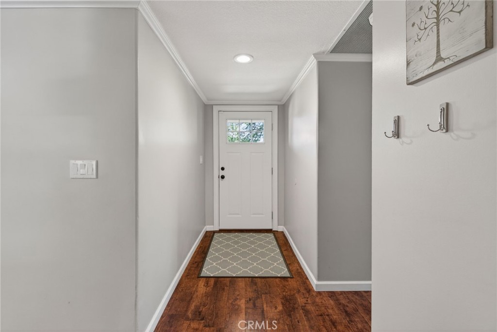 1986 Wetherly Way Riverside, CA 92506 - Photo 15 of 46