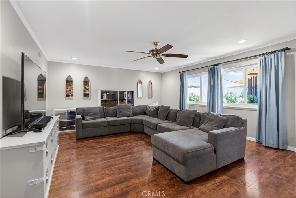 1986 Wetherly Way Riverside, CA 92506 - Photo 16 of 46