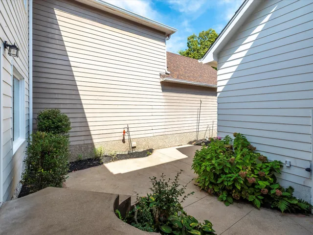 $799,999 | 1148 Granny White Court, Nashville, TN 37204