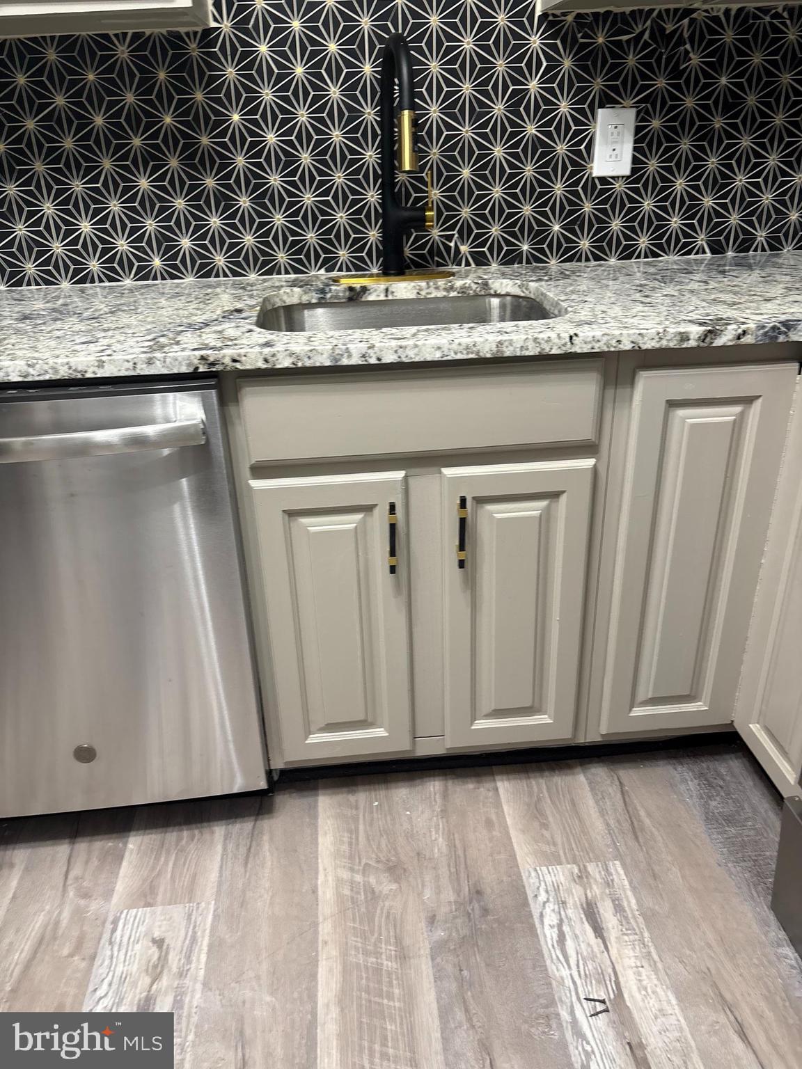 1907 Harewood Road Edgewood, MD 21040 - Photo 15 of 46 Undermount Sink