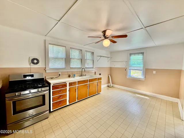 $2,200 | 155 Wells Mill Road, Waretown, NJ 08758