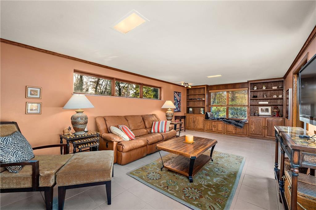 2777 McCully Road Allison Park, PA 15101 - Photo 5 of 25 Gallery Image 5