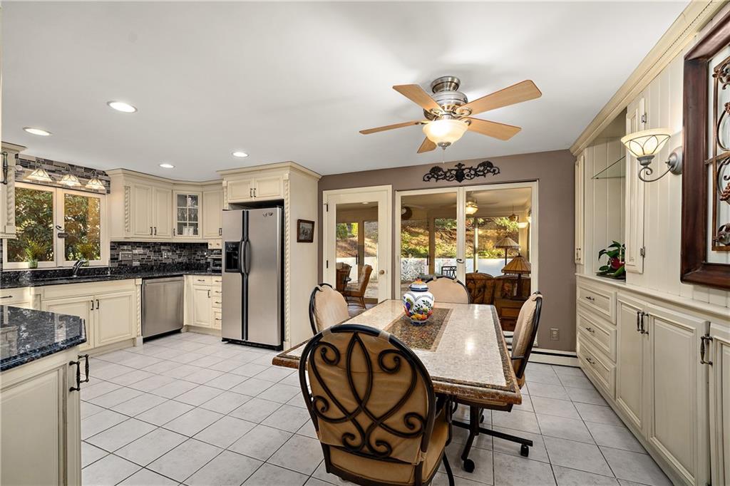 2777 McCully Road Allison Park, PA 15101 - Photo 6 of 25 Gallery Image 6