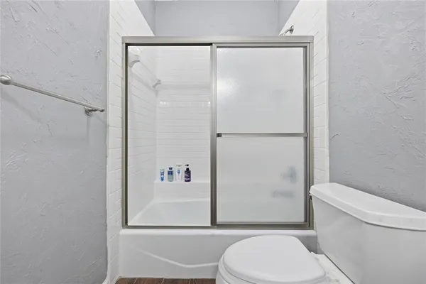 $635,000 | 9255 Southwest 29 Avenue, Gainesville, FL 32608