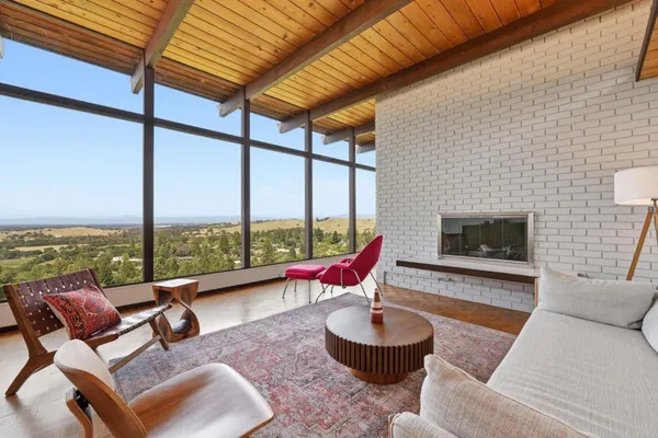 $4,288,000 | 410 Conil Way, Portola Valley, CA 94028