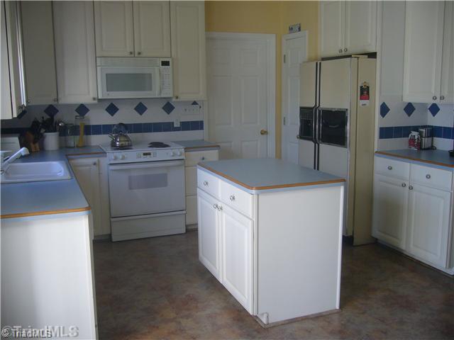 2810 Norwell Court Oak Ridge, NC 27310 - Photo 7 of 14 Kitchen.