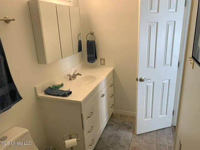 $239,000 | 222 Highpoint Drive, Diamondhead, MS 39525