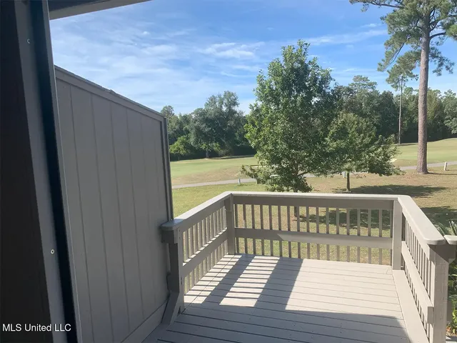 $239,000 | 222 Highpoint Drive, Diamondhead, MS 39525