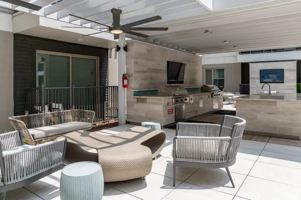 $1,463 | 6400 Washington Avenue, Unit 319, Houston, TX 77007