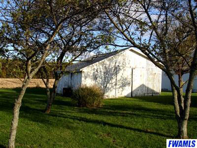 8127 South Warren Road Warren, IN 46792 - Photo 3 of 12 Gallery Image 3