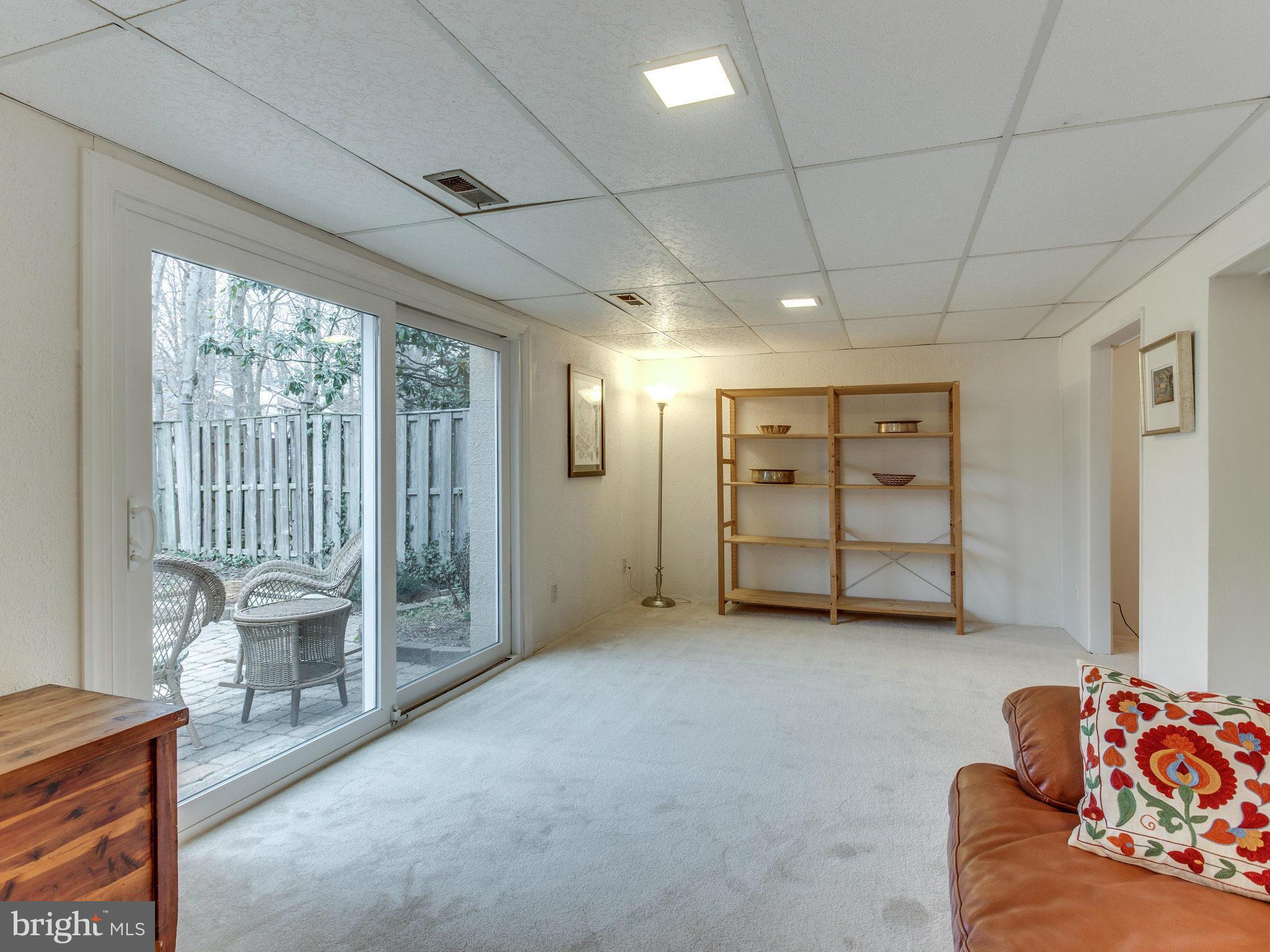 6018 Timber Hollow Lane Springfield, VA 22152 - Photo 20 of 27 Family Room