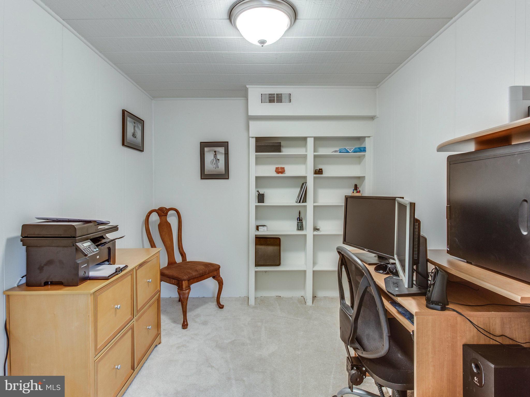 6018 Timber Hollow Lane Springfield, VA 22152 - Photo 22 of 27 Interior (General)