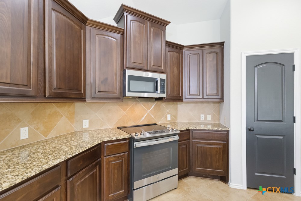 2185 Range Road Seguin, TX 78155 - Photo 10 of 25