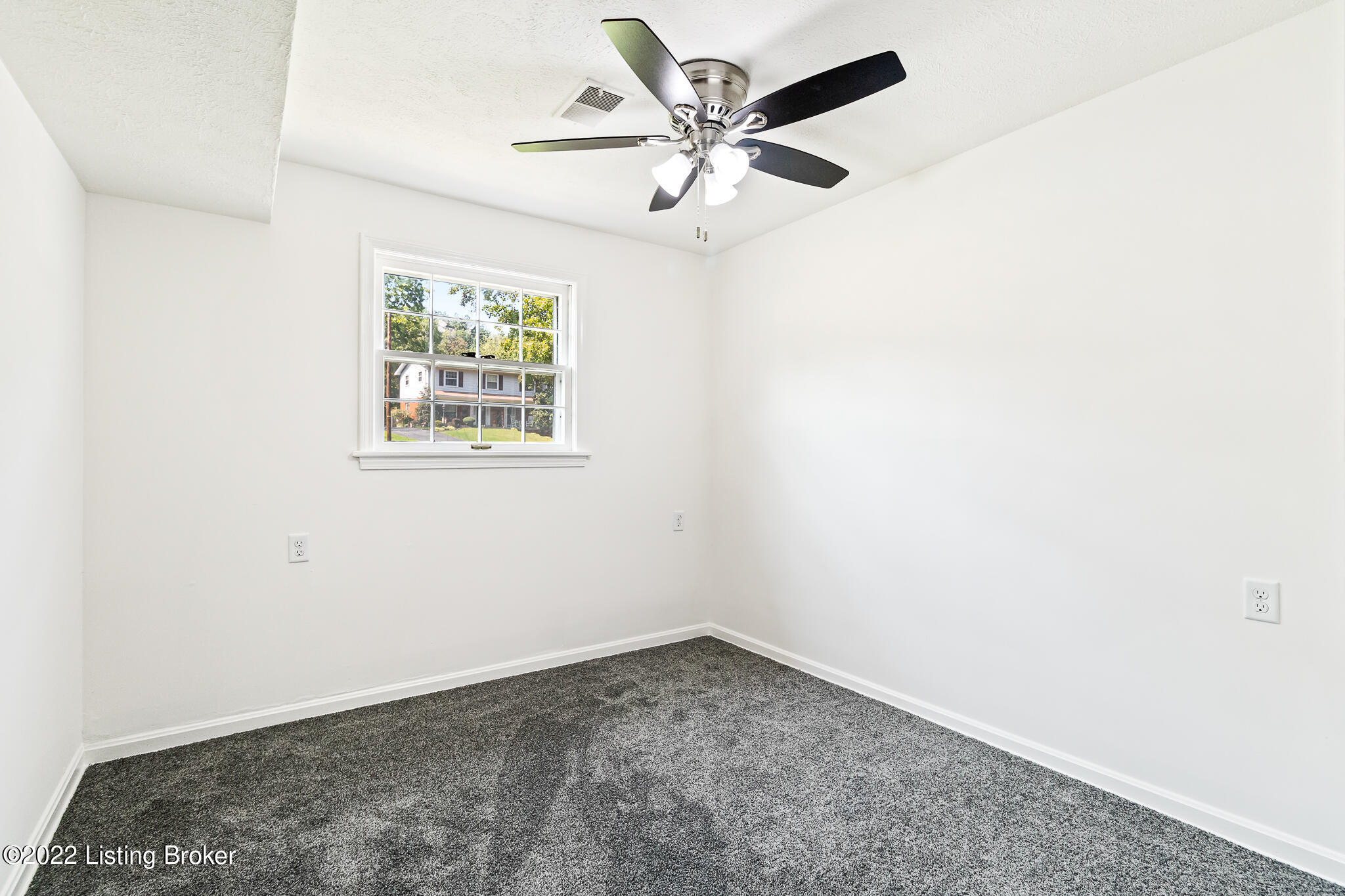 7403 Manslick Road Louisville, KY 40214 - Photo 19 of 27 7403 Manslick Rd. Louisville KY 40215 HD