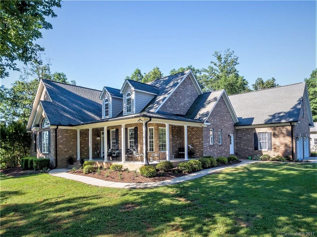 6700 Santa Claus Road Monroe, NC 28110 - Photo 1 of 24