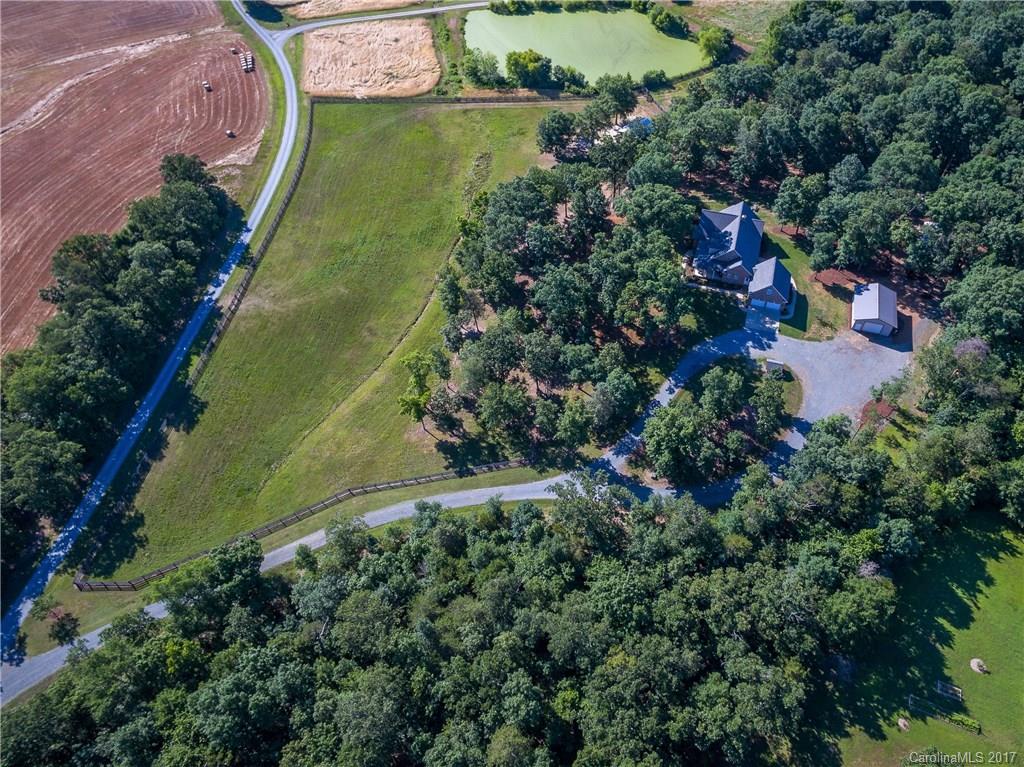 6700 Santa Claus Road Monroe, NC 28110 - Photo 2 of 24