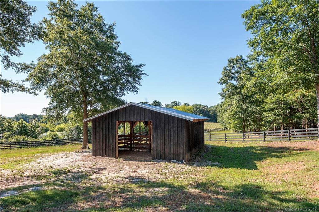 6700 Santa Claus Road Monroe, NC 28110 - Photo 3 of 24