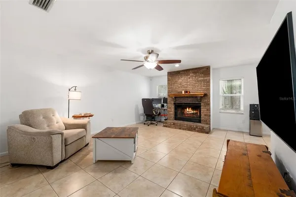 $425,000 | 5101 Northwest 29 Lane, Gainesville, FL 32606