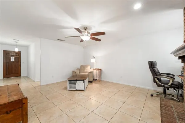 $425,000 | 5101 Northwest 29 Lane, Gainesville, FL 32606